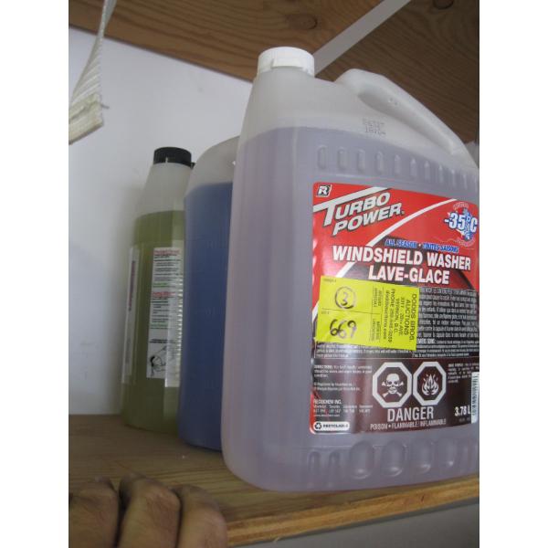 3 NEW CONTAINERS OF WINDOW WASHER FLUID