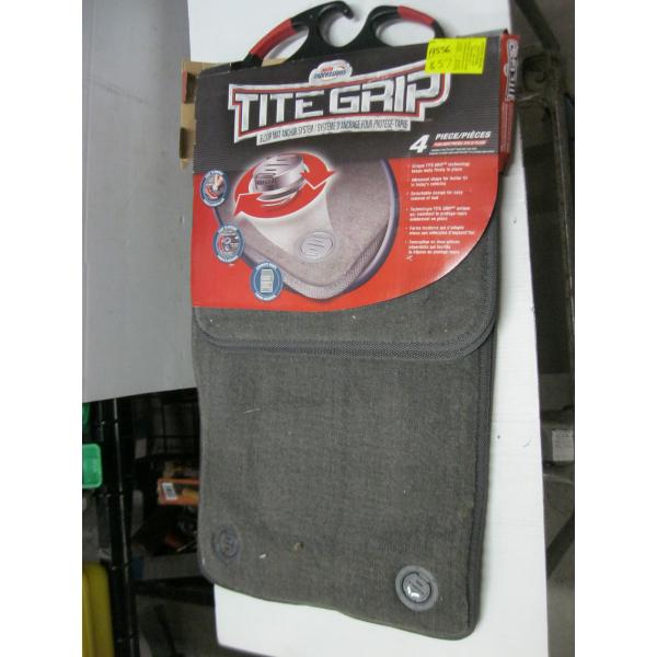 SET OF NEW FLOOR MATS