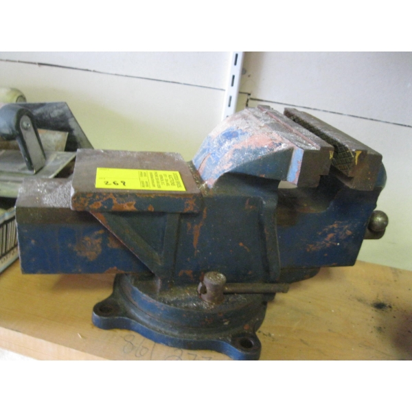 5" SWIVEL BENCH VISE