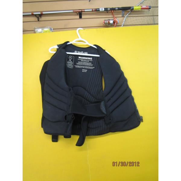 EBOMB RIP CURL SZ XL LIFEJACKET