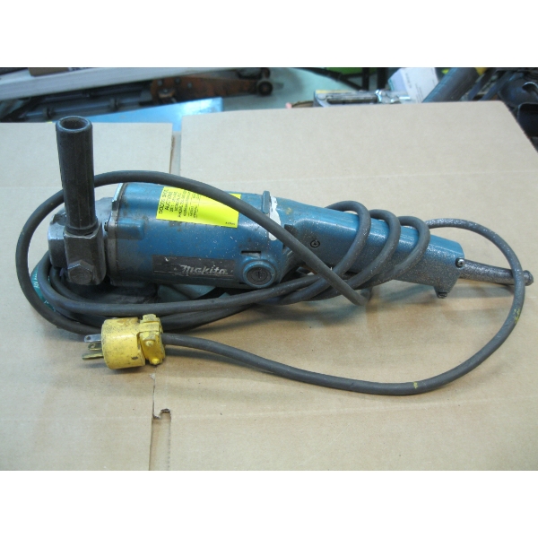 MAKITA ANGLE GRINDER