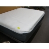 Image 3 : QUEEN SIZE MATTRESS W/PLATFORM
