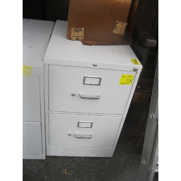 2 DRAWER LEGAL SIZE FILING CABINET