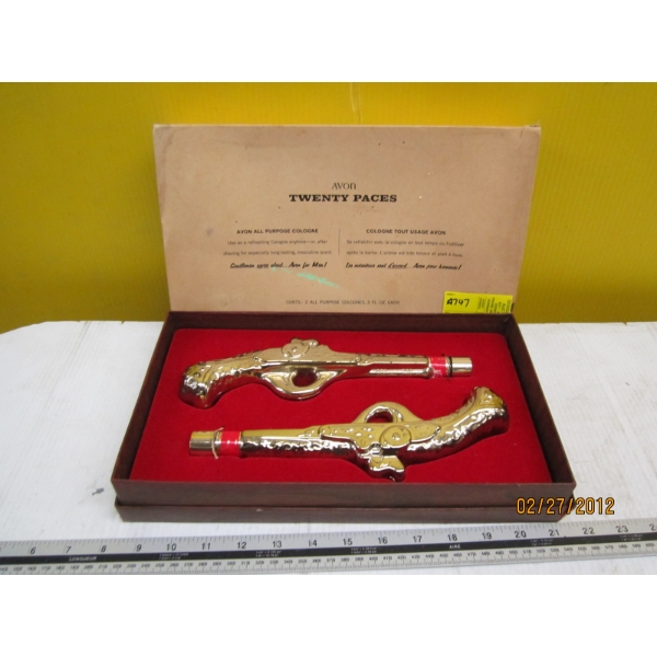 AVON 20 PACES BOX SET OF GUNS