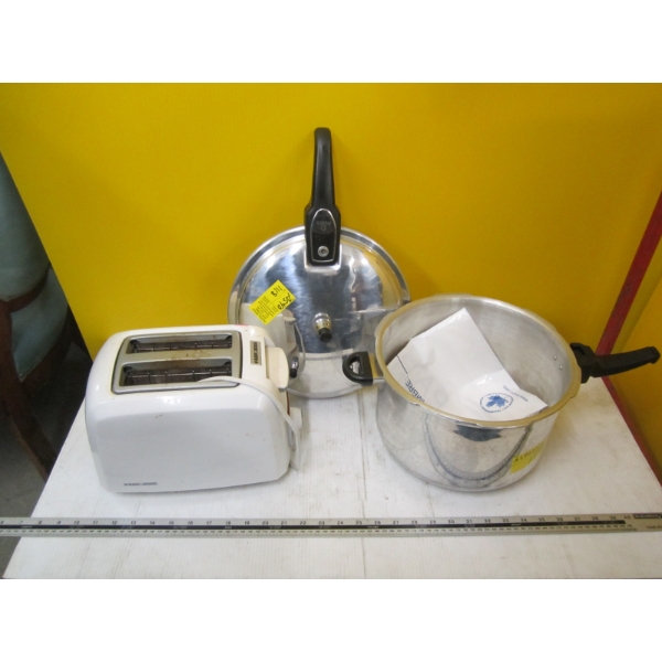 PRESSURE COOKER & BLACK & DECKER TOASTER