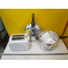Image 1 : PRESSURE COOKER & BLACK & DECKER TOASTER
