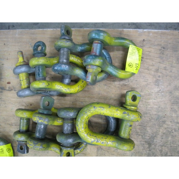 8 - 7/8" CLEVISES