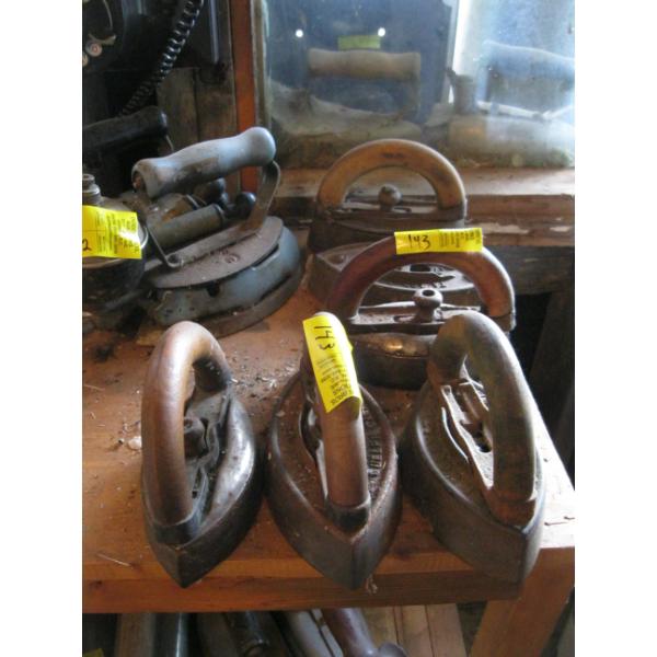 6 SAD IRONS - 5 HANDLES