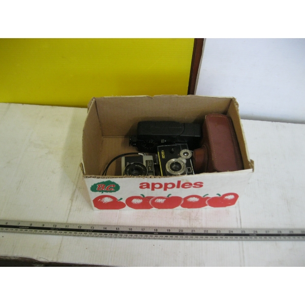 VINTAGE CAMERAS  