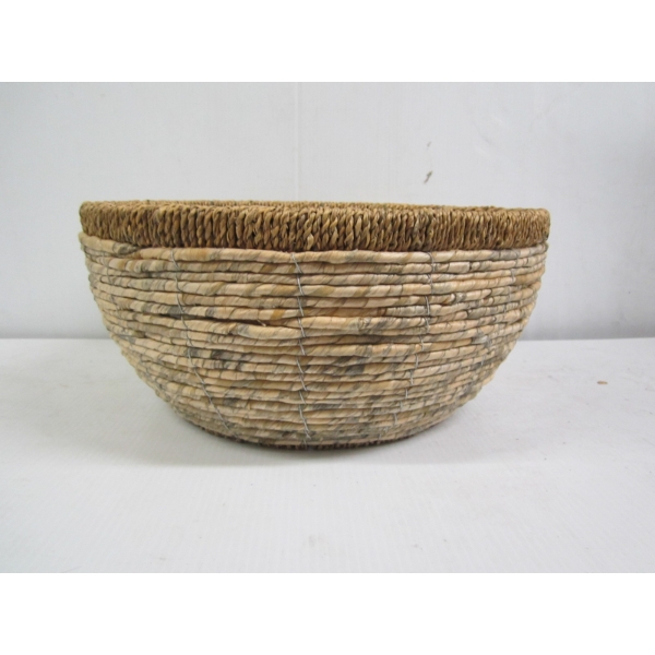 LG. WICKER BASKET