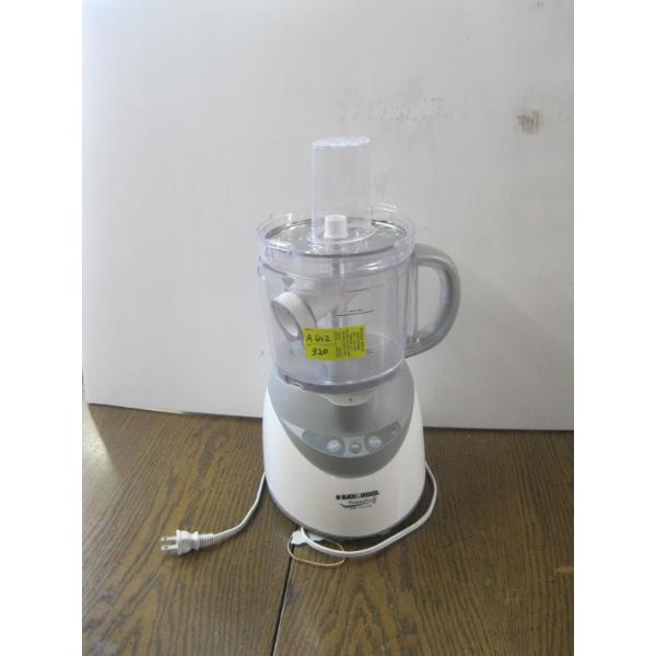 BLACK & DECKER POWER PRO FOOD PROCESSOR  -  AS IS