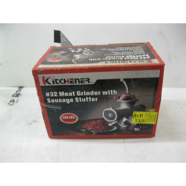 #32 MEAT GRINDER W/SAUSAGE STUFFER IN BOX