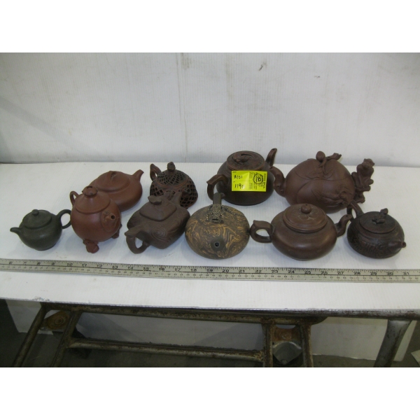 CHINESE TEA POTS - YIXING ZISHA