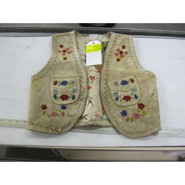 NATIVE AMERICAN CREE CHILDs VEST - EMBROIDERED