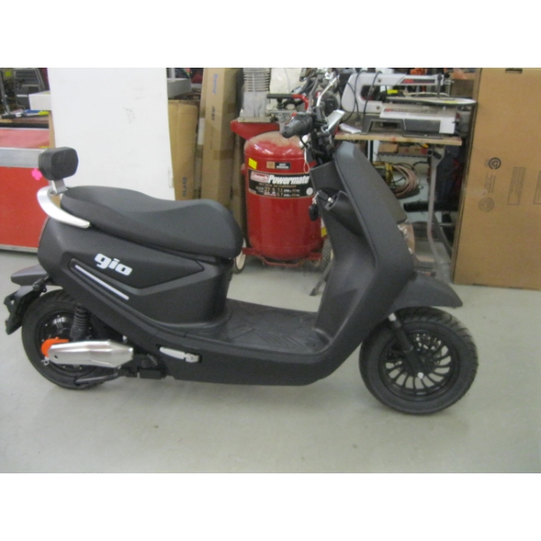 NEW 2025 BLACK GEO EAGLE LSM SCOOTER, RETAIL $7,495CDN,  CAN BE LICENCED