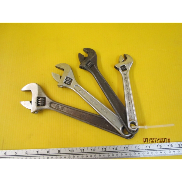 BUNDLE OF 4 CRESCENT WRENCHES