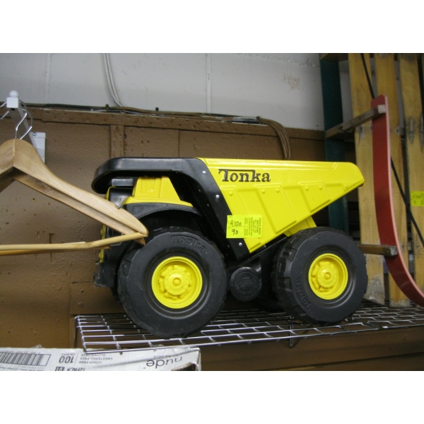 TONKA DUMPTRUCK