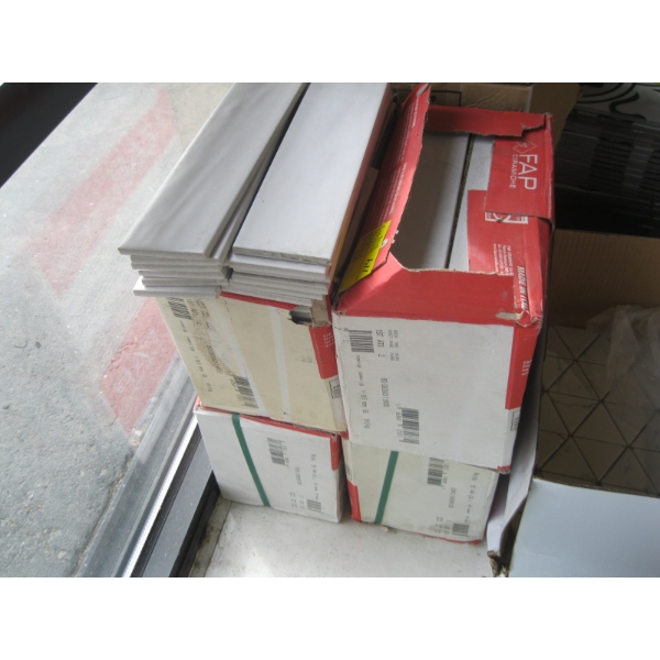 4 BOXES OF CERAMIC APPROX. 3"X12" TILE 