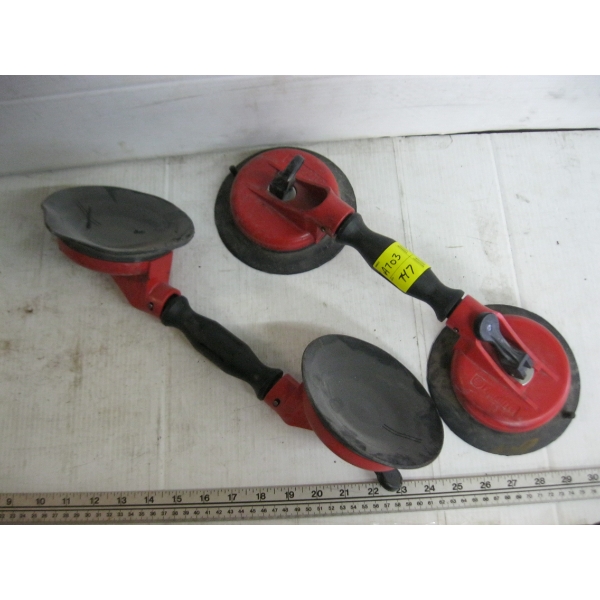 PAIR OF GLASS LIFTING SUCTION CUPS