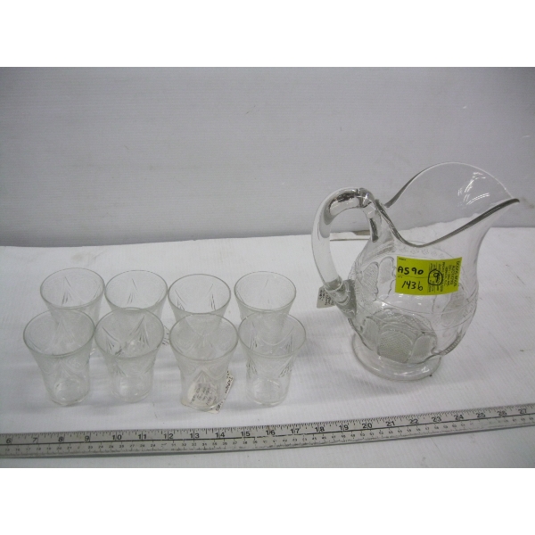 8 VINTAGE DEPRESSION GLASS GLASSES & GLASS PITCHER
