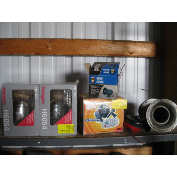 MISC. MUSICAL HORNS, VINTAGE HORN & PAIR OF HALOGEN LIGHTS