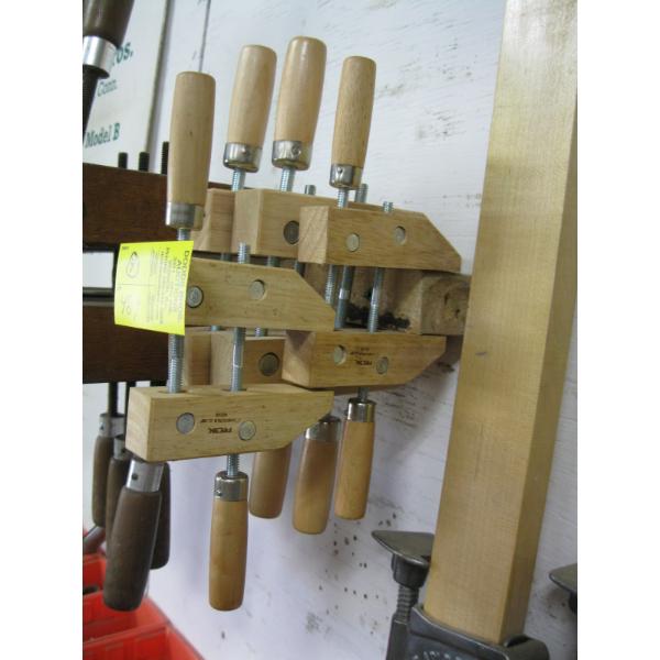 4 SM. WOOD CLAMPS