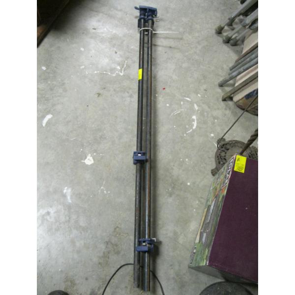 2 BAR CLAMPS