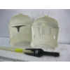 Image 4 : LIGHT SABRE & HELMET