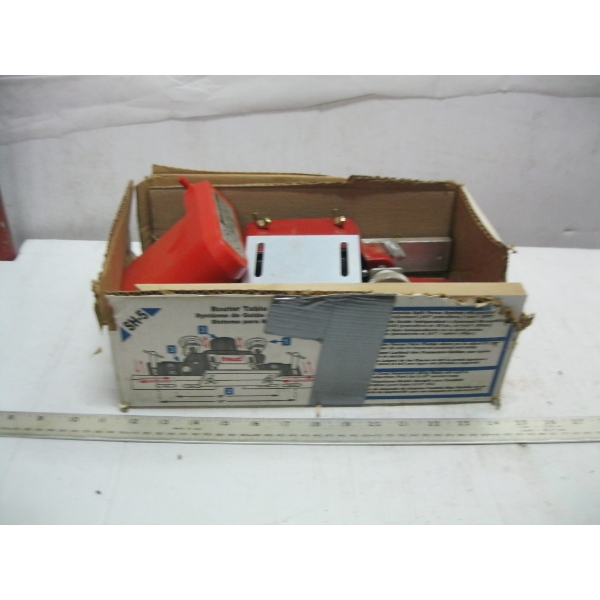 ROUTER TABLE FENCE SYSTEM