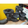 Image 2 : PAIR OF GUMBOOTS & PAIR OF WINTER BOOTS