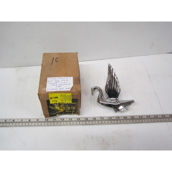 SWAN CHROME HOOD ORNAMENT