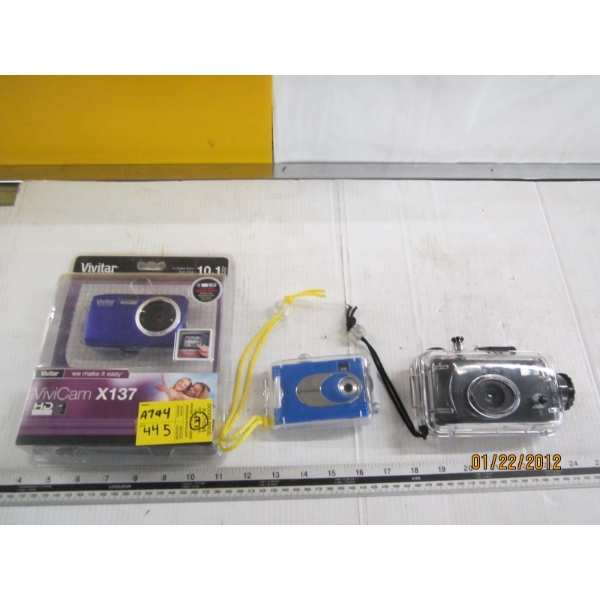 3 CAMERAS