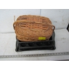 Image 1 : LIDDED BASKET & BAKING PANS