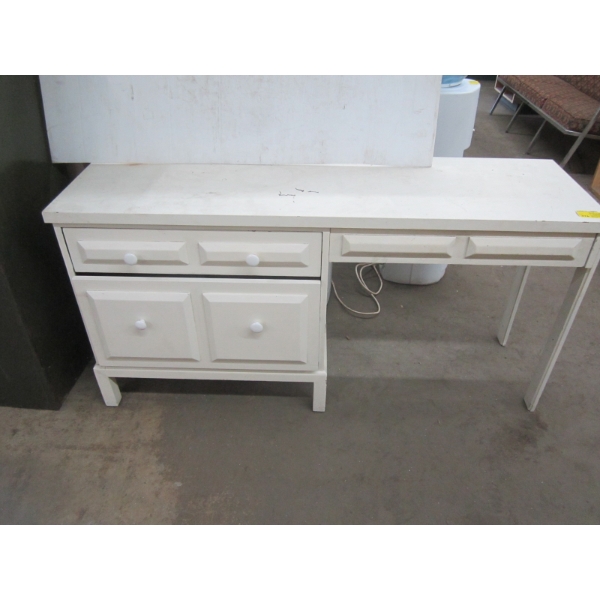 3 DRAWER STUDENT DESK