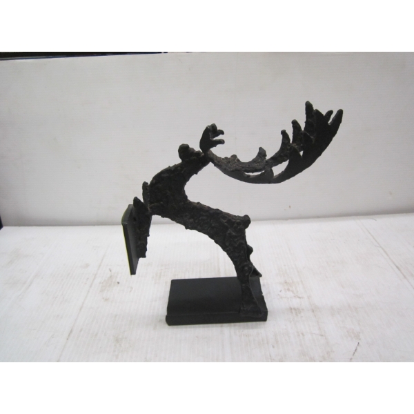 CANADIAN SVITURKA VANCOUVER METAL STATUE