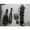 Image 3 : BASKET W/MISC. BRUSHES, CURLING IRONS, ETC.