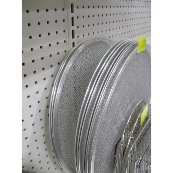 18" SCREENED RACKS