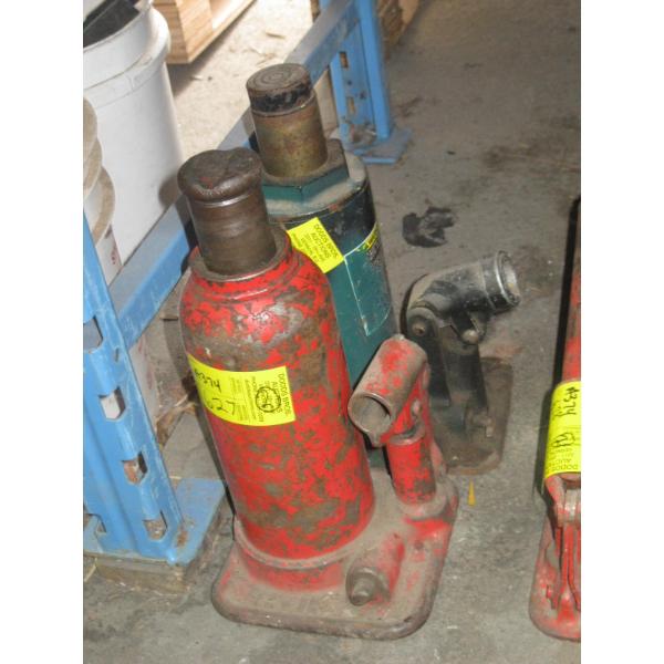 2 HYDRAULIC BOTTLEJACKS