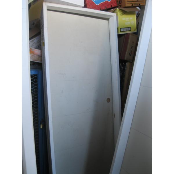 30" X 80" LEFT HAND INTERIOR DOOR W/FRAME