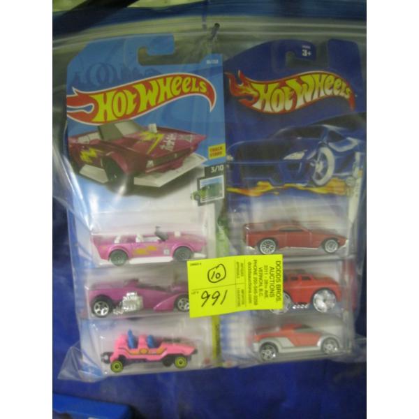 10 NEW HOTWHEELS CARS