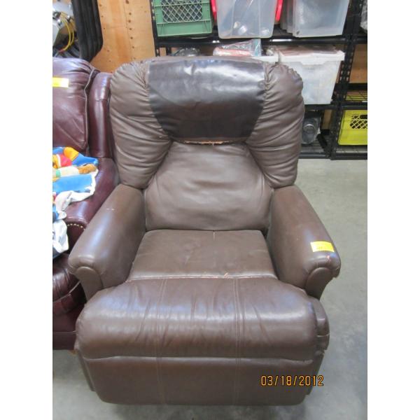 RECLINING CHAIR
