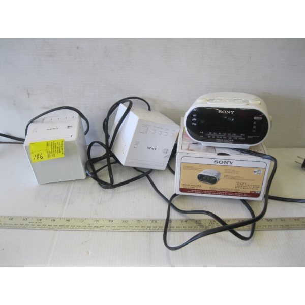 3 SONY RADIOS