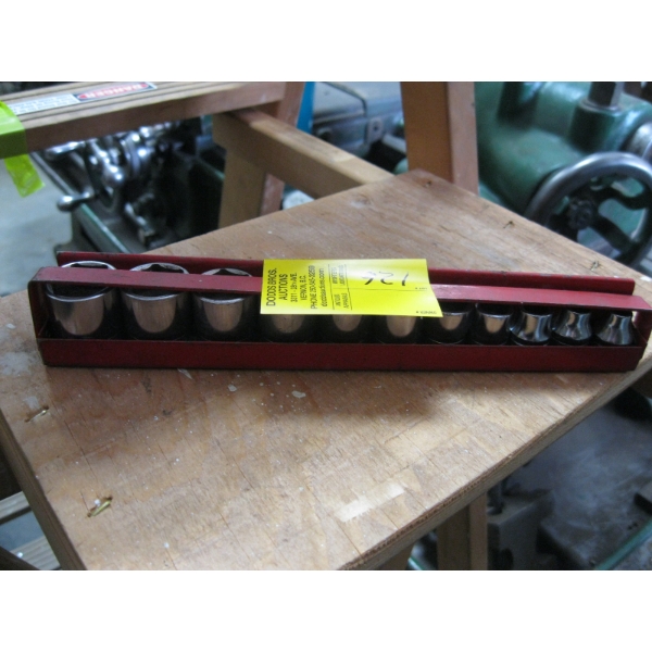 SNAP ON 3/8" DRIVE STANDARD SOCKET SET