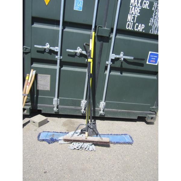 BUNDLE OF FLOOR MOPS, MULTI SCRAPER, PUSH BROOM, ETC.