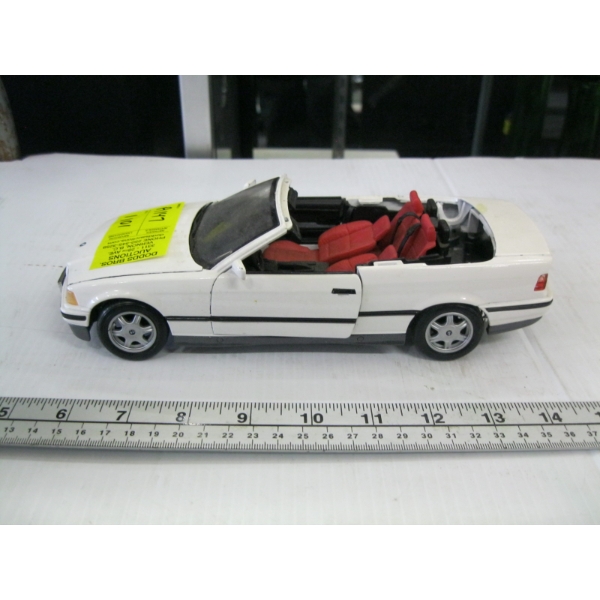BMW 325I DIECAST CONVERTIBLE CAR