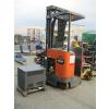 Image 2 : TOYOTA ELECTRIC FORKLIFT W/CHARGER