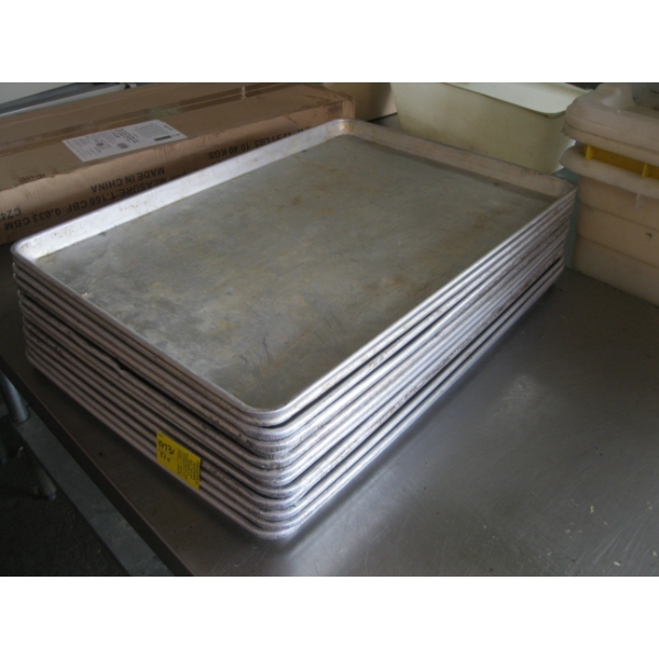 13 SHEET PANS