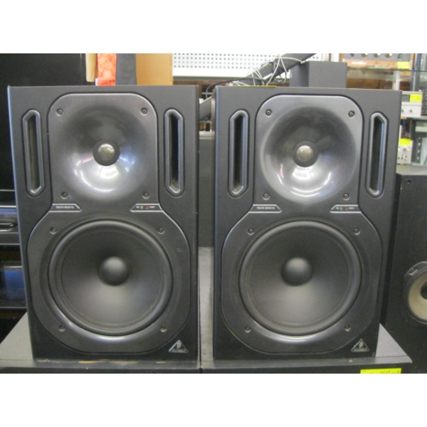 PAIR OF BEHRINGER TRUTH B2031A STUDIO MONITOR SPEAKERS