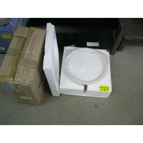 CEILING LIGHT