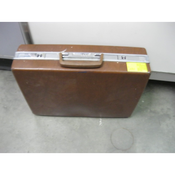 BRIEFCASE